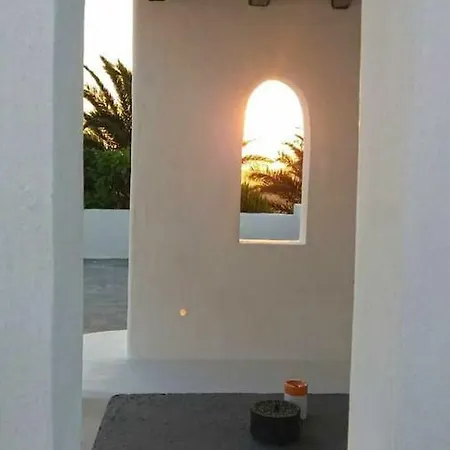 Apartment White 1 Komia